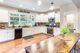 Modern Tims Ford Lake Home with Private Dock and Pool! - 6