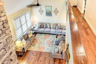 Modern Tims Ford Lake Home with Private Dock and Pool! - Lynchburg - 1