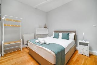 Hatton Gardens - 2 Bedroom Family Apartments - 1