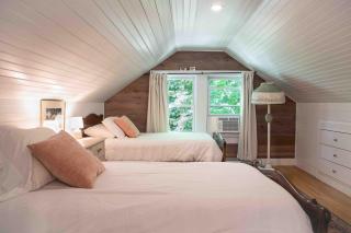 Four Bedroom Charming Downtown Cape - 3