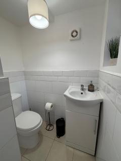 4 Bed Contractor House - 5
