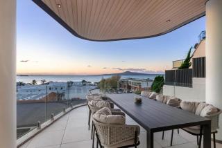 A Landmark Of Architectural Refinement - Auckland - 0