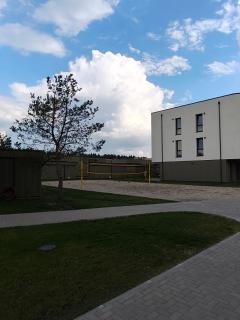 Sunshine Flat with Pool - 6