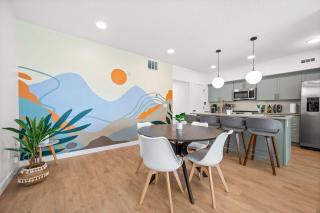 Boho 2BR Townhome King 2-Car Garage SLC - 9