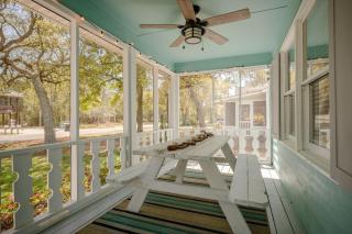 Nanas Nest by Oak Island Accommodations - 6