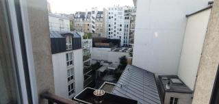 Quiet love nest in Paris - 2