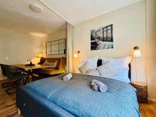 AyCatcherHomes - Top Lage I 4 Personen I 2 Schlafzimmer I Zentral I Altstadt Marburg I Nähe Fluss Lahn I WLAN I Boutique App CHIRON - 0