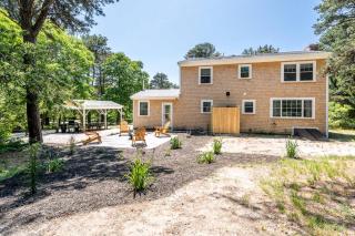 Charming Garrison Colonial Home in Wellfleet - 2