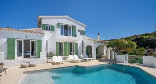 Villa elevada reformada con estilo y elegancia - Cala Llonga - 0