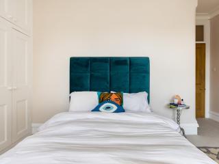 Stylish Spacious 2 bedrooms in Fulham - Pass the Keys - 6
