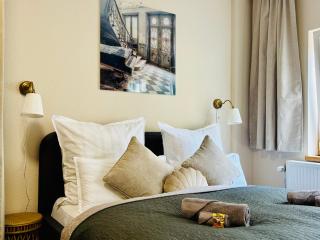 AyCatcherHomes - Top Lage I 4 Personen I 2 Schlafzimmer I Zentral I Altstadt Marburg I Nähe Fluss Lahn I WLAN I Boutique App CHIRON - 9