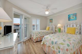 Beach Club #423 - 3