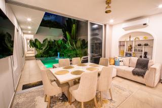 The Villa Catalina - 9