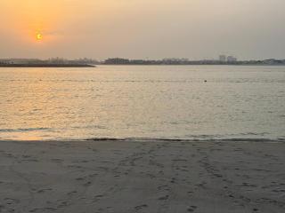 Best Emaar Beachfront view one bedroom - 8