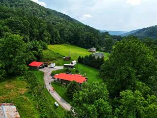 Trail Paradise House by Staycating - La Follette - 0