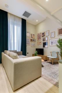 Hazel Spaces in Down Town - 3