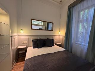 Luxury at Old City Wall Budapest - 3