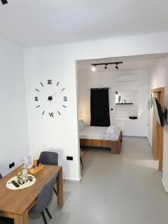 Epsilon Premium Studios - Ermoupoli - 7