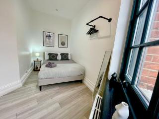 Modern 1-Bedroom Apartments near Shoreditch, Old Street & Hoxton by NourNest Apartments - 8