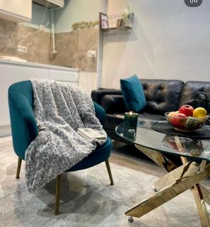 Proche de la Joliette et des terrasses du port - 8