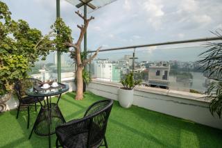 Azen Lakeside Hotel & Travel - Hanoi - 3