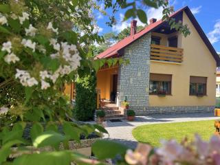 Anna House Siófok - holiday house close to beach in city center - Siófok - 0