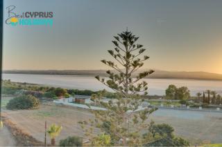Majestic Sunset Salt Lake Views 300m From Beach - Lanarka - 7