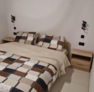 Gozo Getaway apt Jacuzzi & Views - 4
