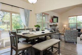 Pet-Friendly - Bend Sanctuary for 6 - 7