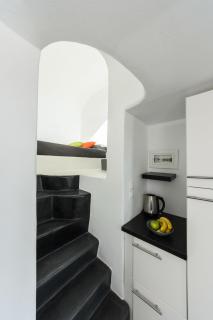 Alba Jacuzzi Suite - Emporio Santorini - 6