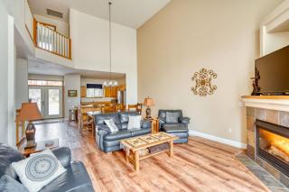 Hot-Tub - 4BDR - Located in Eagle Crest Resort - 4