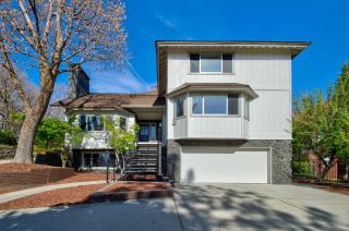 The Lilypad - 2 Master Bedrooms & Game Room - 8