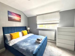 Rochester 3BR Modern house with Free Parking - 2