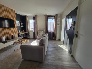 Idéal couples & pro - Patio extérieur- Proche centre ville et gare - Promenade au bord de la Charente - Parking à proximité - Wifi très haut debit - Équipement premium -Netflix - Angoulême - 5