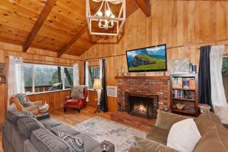 The Lazy Bear Cabin - For 6 - 5