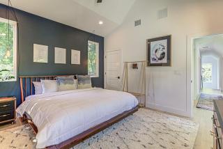 Private Backyard Short & Long Stays in East ATX - 7