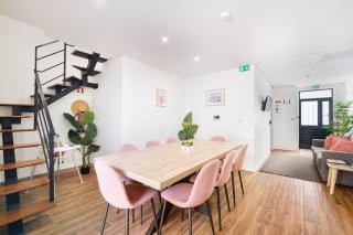 Entire House with 4 Master Suites & Backyard - Central Location - 3