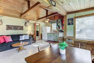 Kingsland Duo 2 Cottages in 1 w Lakeview - 7