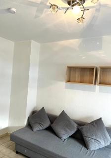 New fully equipped apartment with private parking space - 4