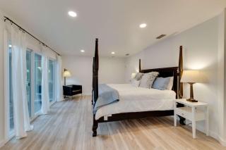 Beach House 2 on Lake LBJ - Sleeps 24 - 6