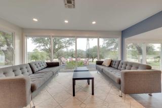 Beach House 2 on Lake LBJ - Sleeps 24 - 7