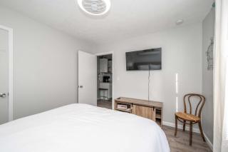 Arkstone Retreat 3 - 9