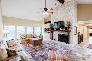 Waterfront Home on Lake Travis - 8