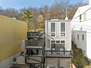 Marylands Incline By Blackhouse Chic 2 Bdr - 9