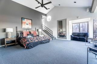5br Home w Pool and a View - Spicewood - 6