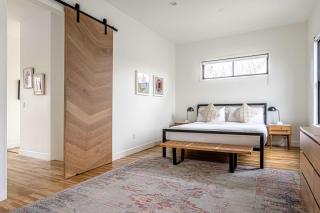 Rooftop Deck 5 mins to downtown - 5