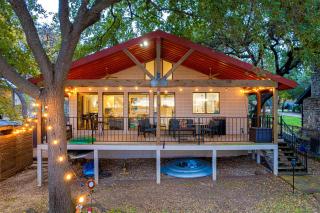 Lake LBJ Waterfront Family-Friendly Retreat - Granite Shoals - 8