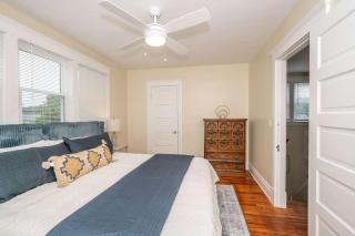 Walk to Mariemont, Historic 3BR Cottage, Sleeps 6 - 9