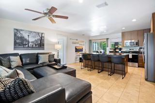 Screened-in Porch Walkable to SoCO - Austin - 1