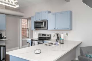 Heart of Mainstrasse 4 - 2